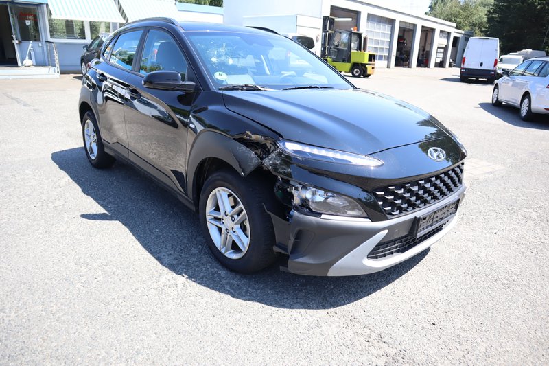 Hyundai KONA 1.0i Select Mild-Hybrid 2WD gebraucht kaufen in Hamburg ...